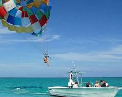 Imagen de Parasailing in Cortecito Beach, Punta Cana, Dominican Republic