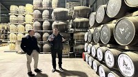 Scotch Whisky Makers Join Keir Starmers India Trade Mission Eyeing GBP 1 Billion In Sales