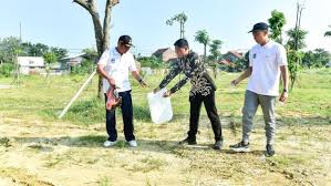 Aksi Bersih Pasar Tandai Peringatan Hari Lingkungan Hidup di Lamongan