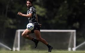Ex-Botafogo e Fluminense, Gabriel Pires aceita proposta de clube da Série A