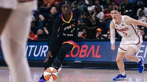 Kahleah Copper Wig Malfunction Sparks Discussion on Black Women's Hair