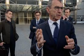 Présidentielle 2027 : pour Bruno Retailleau, une aventure presque sur les traces de François Fillon