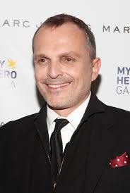 Singer Miguel Bose attends the 2011 AID For AIDS International&#39;s My Hero gala at Three Sixty on November 8, ... - Miguel%2BBose%2B2011%2BAID%2BAIDS%2BInternational%2BMy%2BUHJHB2WzS3cl