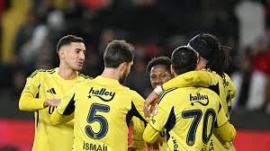 Fenerbahçe’nin yıldızı transferin gözdesi! 4 Avrupa devi sıraya girdi...