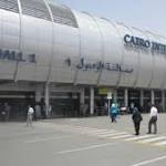 مطار القاهرة يجري تجربة طوارئ..