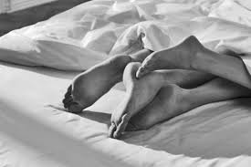 Risultati immagini per COPPIA LETTO