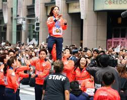 りくりゅうペアがプロ転向表明「これからも２人で」五輪・パラ応援感謝パレード リフト披露に５万人が大歓声