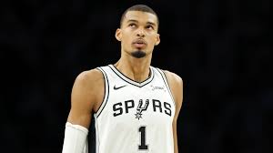 Victor Wembanyama, Gregg Popovich Speak in Airport Video After Spurs Star's NBA Playoffs Ejection