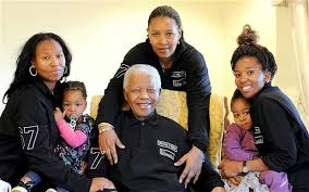 Mandela's Most Inspiring Pictures of his Life with Family, Close Friends & Aquaintances Images?q=tbn:ANd9GcQmf_t-hRrhOHh00LnFL4CsXfTA64lcAyF4ulTH9MiHjXTO2IsOfQ