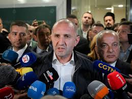 Bulgaria election: Ex-President Radev secures landslide victory