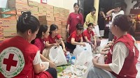 Red Cross Society launches emergency relief for flood-hit Nghe An province