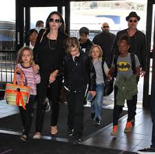 Resultado de imagen de brad pitt 2017