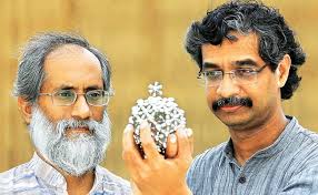 The orb couple: TIFR&#39;s Surendra Kulkarni (left) and Arnab Bhattacharya with their model of a bucky ball, a form of carbon - Surendra%2520Kulkarni-Arnab%2520Bhattacharya