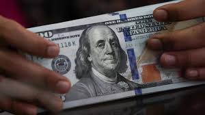 Peso mexicano perfila cuarta caída consecutiva frente al dólar y su peor semana desde marzo