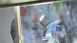 Florida CFO's Armed Raid on 77-Year-Old Veteran: How a Political Postcard Sparked a Constitutional Crisis in the Sunshine State