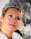 If you&#39;re a digital viewer, tune into the Community Channel and watch disabled artist and single mother Alison Lapper MBE broadcasting her Christmas message ... - alison_crown