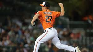 O's add RHP Weston (2022 8th-round pick) to 'pen for 1st MLB call-up