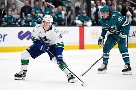 Can the Canucks really get something back for Lukas Reichel?