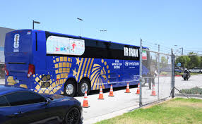 Irán llega a Los Ángeles para debutar en el Mundial tras calurosa despedida en Tijuana