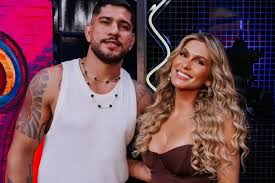 Lívia Andrade e Alex Poatan se afastam após meses de rumores