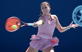 Emma Navarro Faces Ashlyn Krueger in Charleston Open Round of 16