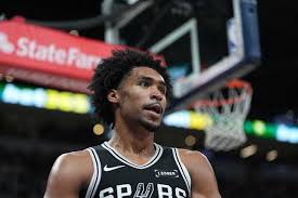 Rookie Dylan Harper shines as Spurs defeat Trail Blazers, take 2-1 series lead without Wembanyama