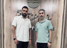 تصویر معارفه مرتضی تبریزی ستاره جدید تیم فوتبال شناورسازی قشم