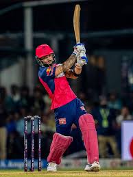 6 गेंदों पर 6 छक्के लगाने वाले रियान पराग का IPL करियर
