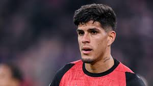 Arsenal push to sign Leverkusen’s Piero Hincapie amid transfer battle