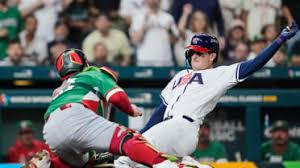 Wearing country's colors, Red Sox teammates one-up each other in Mexico-USA