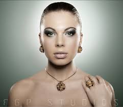 Model: Ekaterina Vygolova Makeup/Hai r: Esmeralda Gjonbalaj Photograph y by ... - potd-110107-280191-big