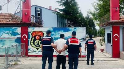 Isparta'da 20 yıl 4 ay 11 gün kesinleşmiş hapis cezası ile aranan şahıs yakalandı İhlas Haber Ajansı