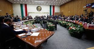 El empresario José Alfredo Hernández Casillas pasó de ser proveedor de material electoral a tomar decisiones en el INE