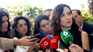 Ayuso obvia las críticas de su entorno a la jueza que lleva ...