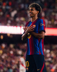 تألق يامال ورافينيا، وفاز برشلونة بنتيجة 5-0.