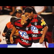 Campeão com Ronaldinho Gaúcho no Flamengo, Wanderley busca primeiro título como técnico