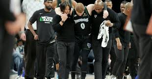 Live from Game 4: Timberwolves’ Donte DiVincenzo injured 71 seconds into game