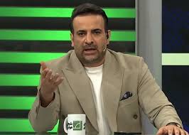 مجری شبکه ورزش به جای فیروز کریمی عذرخواهی کرد!