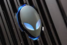 Résultat de recherche d'images pour "alienware triangle pc"