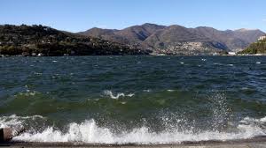 Trend Google: bambina lago di como