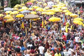 Carnaval 2026: Prefeitura de SP divulga programação de blocos de rua após críticas por demora; veja horários e trajetos
