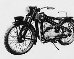 ライラック ML オートバイの画像