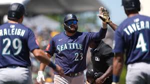 Rowdy Tellez's Homecoming and Home Run