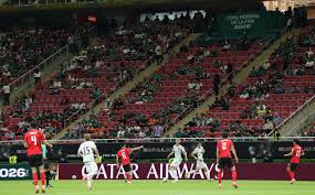 Internautas se revoltam com estádio vazio em Coreia do Sul x República Tcheca