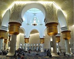 Gambar Masjid Sheikh Zayed Solo Interior Dome View