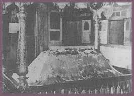 Image result for images of rare picture of shirdisaibaba samadhi