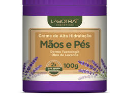 Imagem de Mãos e Pés hidratados com creme