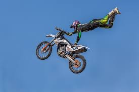 Результат пошуку зображень за запитом "extreme sport"