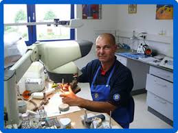 Dental Labor Frank Ahrens