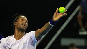 Gael Monfils wins a match eight months later